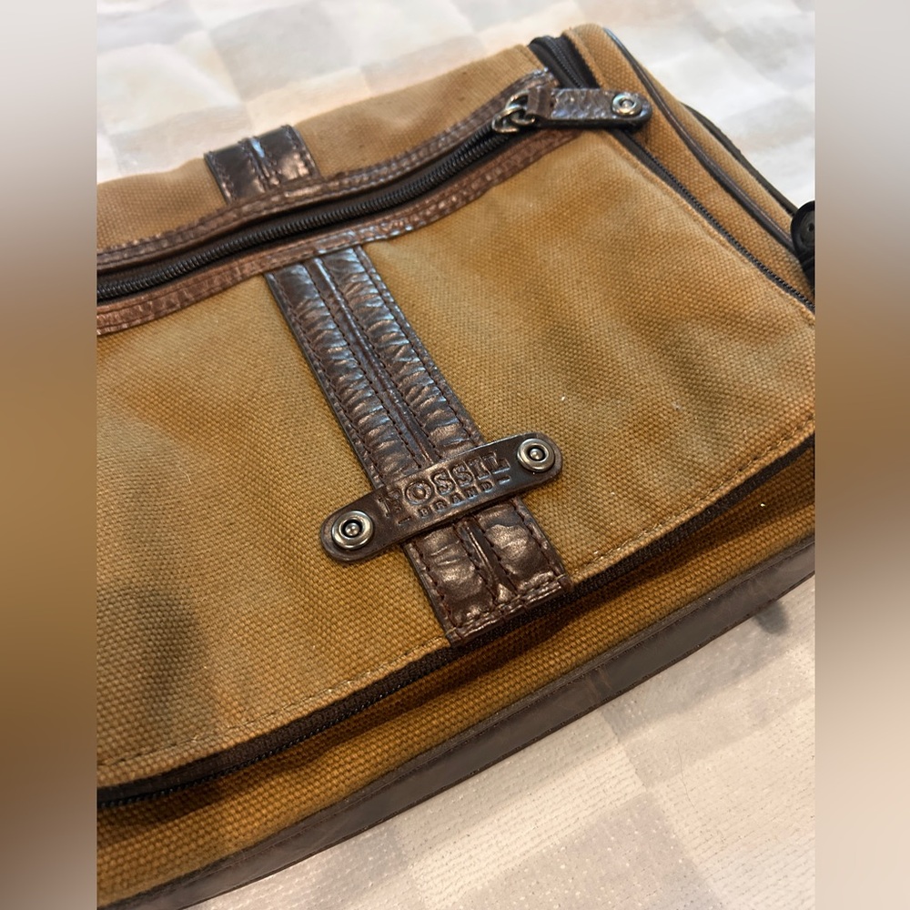 Fossil Utility Travel Cosmetic Bag - Picture 3 of 8